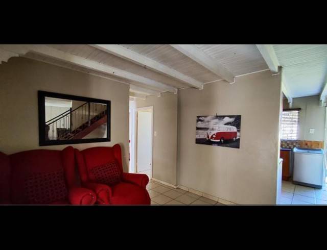 3 BEDROOM HOUSE FOR SALE IN CRYSTAL PARK